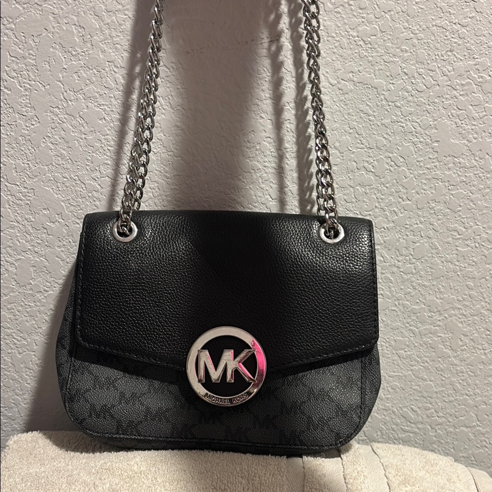 Michael Kors Black Chain-Link Shoulder Bag